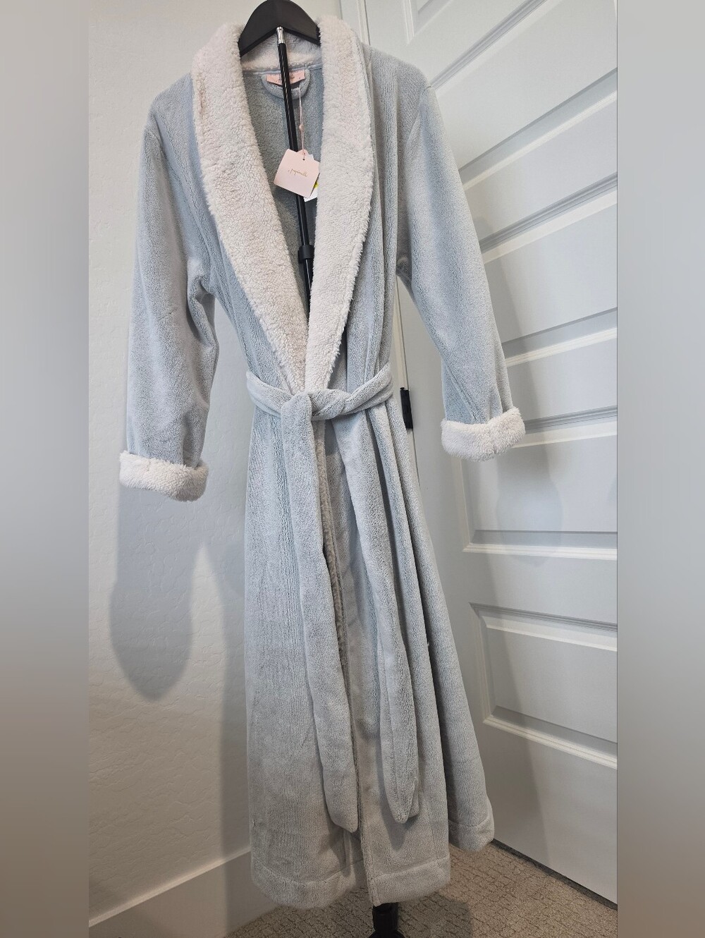 Plush Shawl-Collar Robe in Light Gray with Cream Trim — Cozy Women's Robe